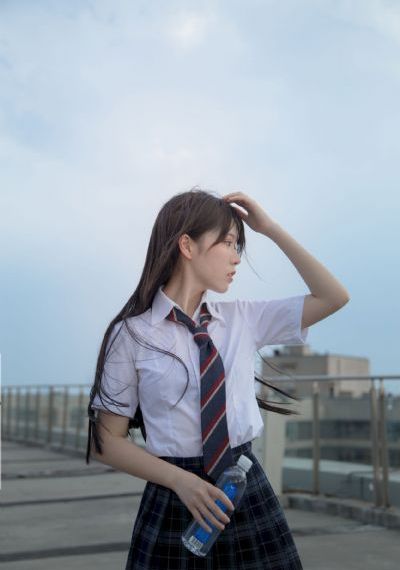 国产美女视频网站在线播放_1080在线播放观看