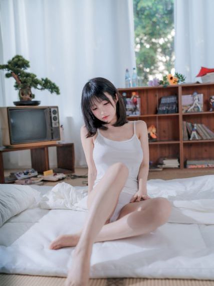 60岁女人宾馆全程露脸_免费观看高清版